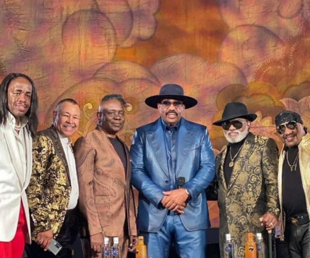 Earth Wind and Fire The Isley Brothers Steve Harvey Verzuz